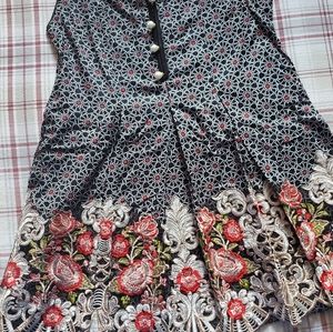 Pakistani toddler dress size 24 (2-3years old)